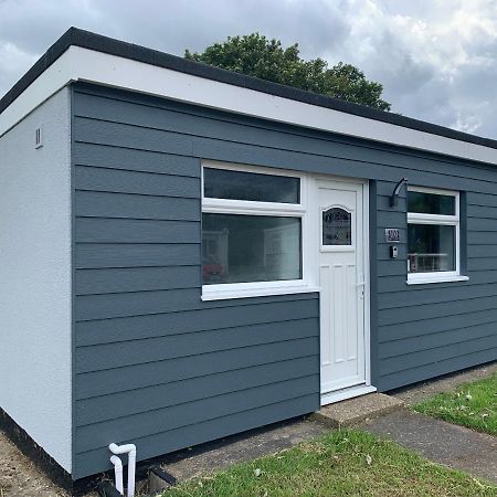 Salty Dogs Chalet Lowestoft Εξωτερικό φωτογραφία